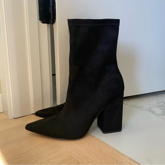 Marc Fisher Shoes - Marc Fisher Sock Bootie 🖤